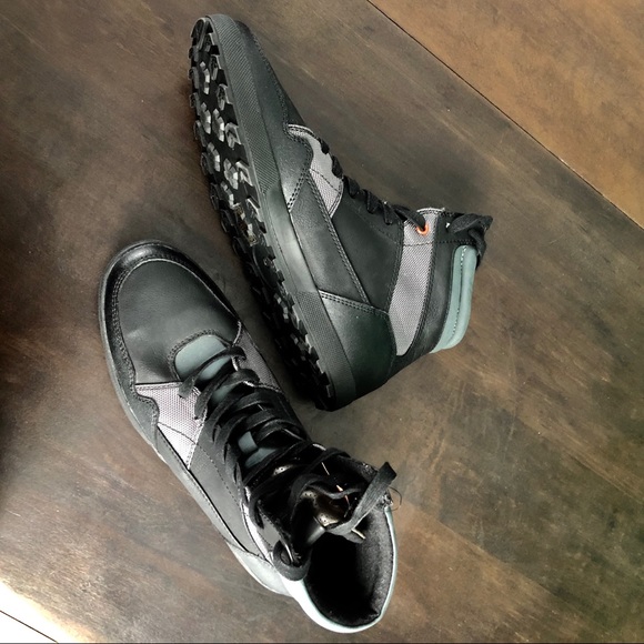 Reserved Shoes - Picture 2 of 4